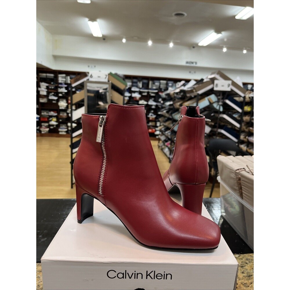 Calvin Klein Women's Coli2 Ankle Boot Dark Red Size 6.5M